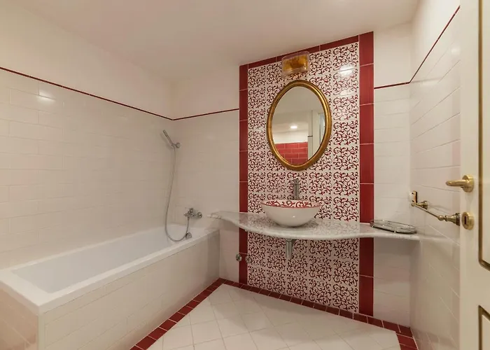 Guesthost - Palazzo Altieri Elegant Appartement *