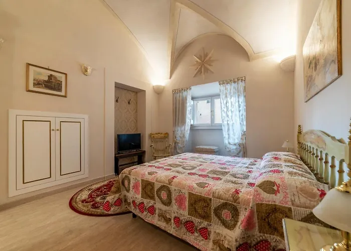 Guesthost - Palazzo Altieri Elegant Appartement Rome